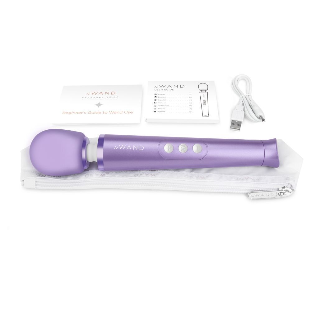 Le Wand Petite Rechargeable Vibrating Massager Violet